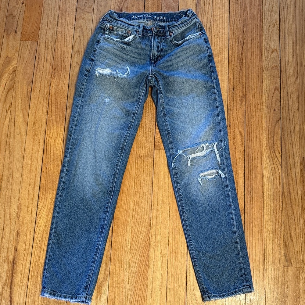 American Eagle Jeans Women's Straight Leg Distressed Blue Jeans 00